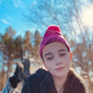 Meet your Posher, Chloe